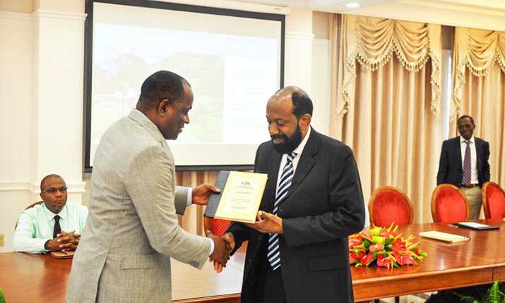 Dominica: Silver Beach Resort & Spa Officially Signs CBI Agreement with Dominica Government