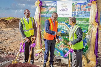 PM of Dominica, Hon. Roosevelt Skerrit shakes hands with Marriott’s Area Director of Operations for the Caribbean and Latin America, Brock Hochhalter