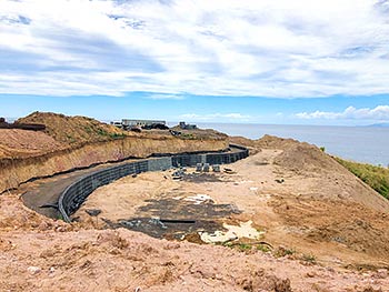 Ход строительства курорта Anichi Resort & Spa от 27 апреля 2018: подпорная стена здания