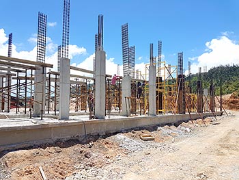 Ход строительства курорта Anichi Resort & Spa от 15 мая 2018: Колонны первого этажа и первые плиты в блоке 8