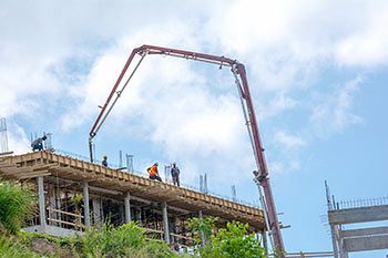 Ход строительства курорта Anichi Resort & Spa от 17 октября 2018: заливка бетоном
