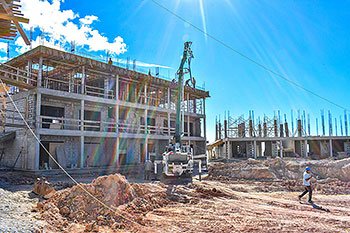 Ход строительства курорта Anichi Resort & Spa от 17 сентября 2018: общий вид здания 8