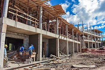 Ход строительства курорта Anichi Resort & Spa от 17 сентября 2018: на строительной площадке