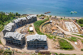 Ход строительства карибского курорта Anichi Resort & Spa от 21 июня 2019: вид с воздуха на здания 6-10