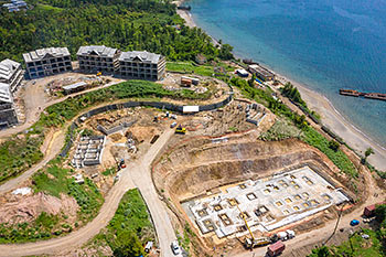 Ход строительства карибского курорта Anichi Resort & Spa от 21 июня 2019: здания 1-3 и D (инженерный блок и блок со служебными помещениями)
