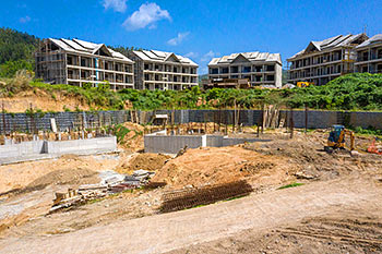 Ход строительства карибского курорта Anichi Resort & Spa от 21 июня 2019: подпорная стена для зданий 1 и 2