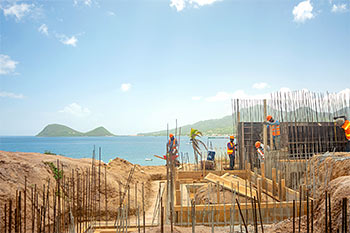 Доминиканский курорт: ход строительства от 4 июня 2019 - фундамент для здания 3 и вид на Карибское море