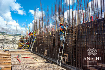 Ход строительства Anichi Resort & Spa от 21 октября 2019: работники