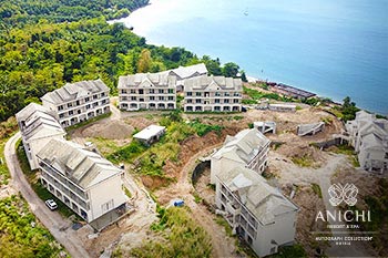 Ход строительства Anichi Resort & Spa за февраль 2024: вид с воздуха на строительную площадку
